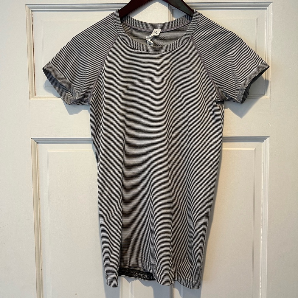 Swiftly Tech Short Sleeve 2.0